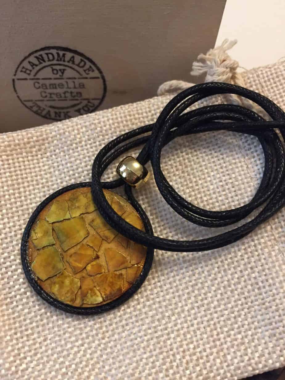 Hand Painted Egg Shell Pendant - Image 2
