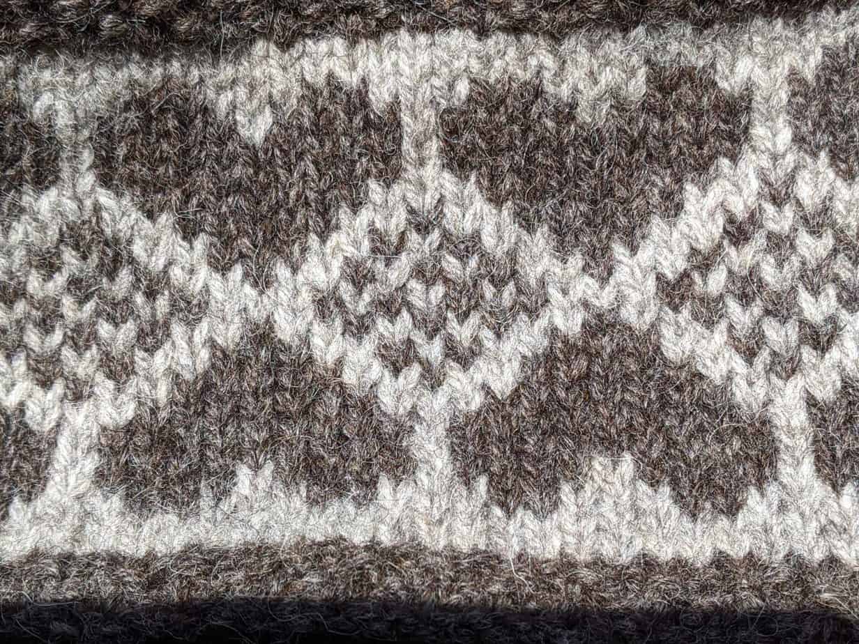 Hand knitted fair-isle hearts headband