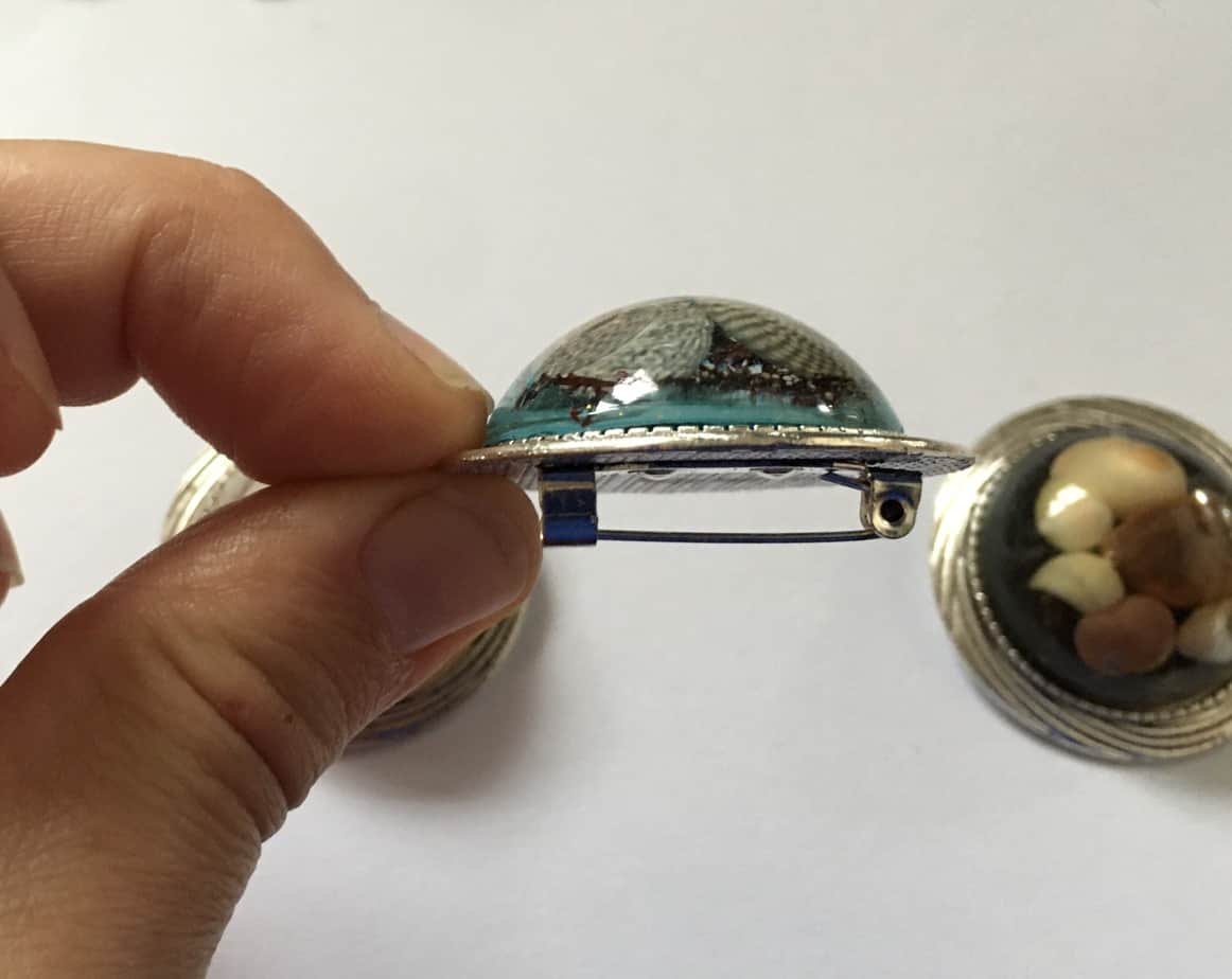 Chunky round dome beach brooch. - Image 4