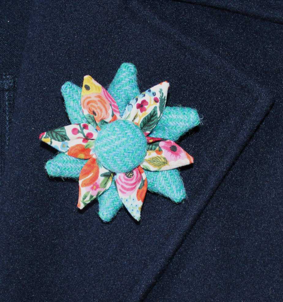Turquoise and Green Herringbone Harris Tweed and Floral Corsage Brooch - Image 4