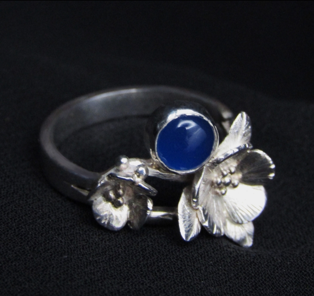 Blue Bloom Agate Ring - Seasons Collection - Image 2